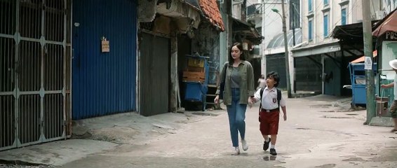 Perempuan Bergaun Merah (2022)