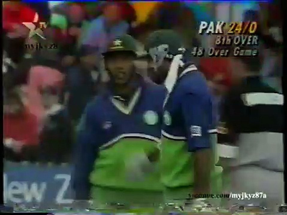 1993-94 New Zealand v Pakistan 3rd ODI at Wellington Mar 9th 1994