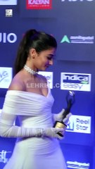 Pooja hegde ने पिंकविला के स्टाईअल आइकॉन अवॉर्ड्स में पहना यह ड्रेस