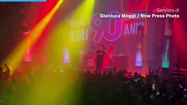 Voglio tornare negli anni 90, grande festa al Tuscany Hall