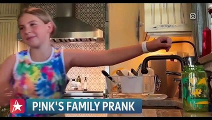 Gwen Stefani & Blake Shelton Share A Sweet Kiss On Family Day Out At Legoland