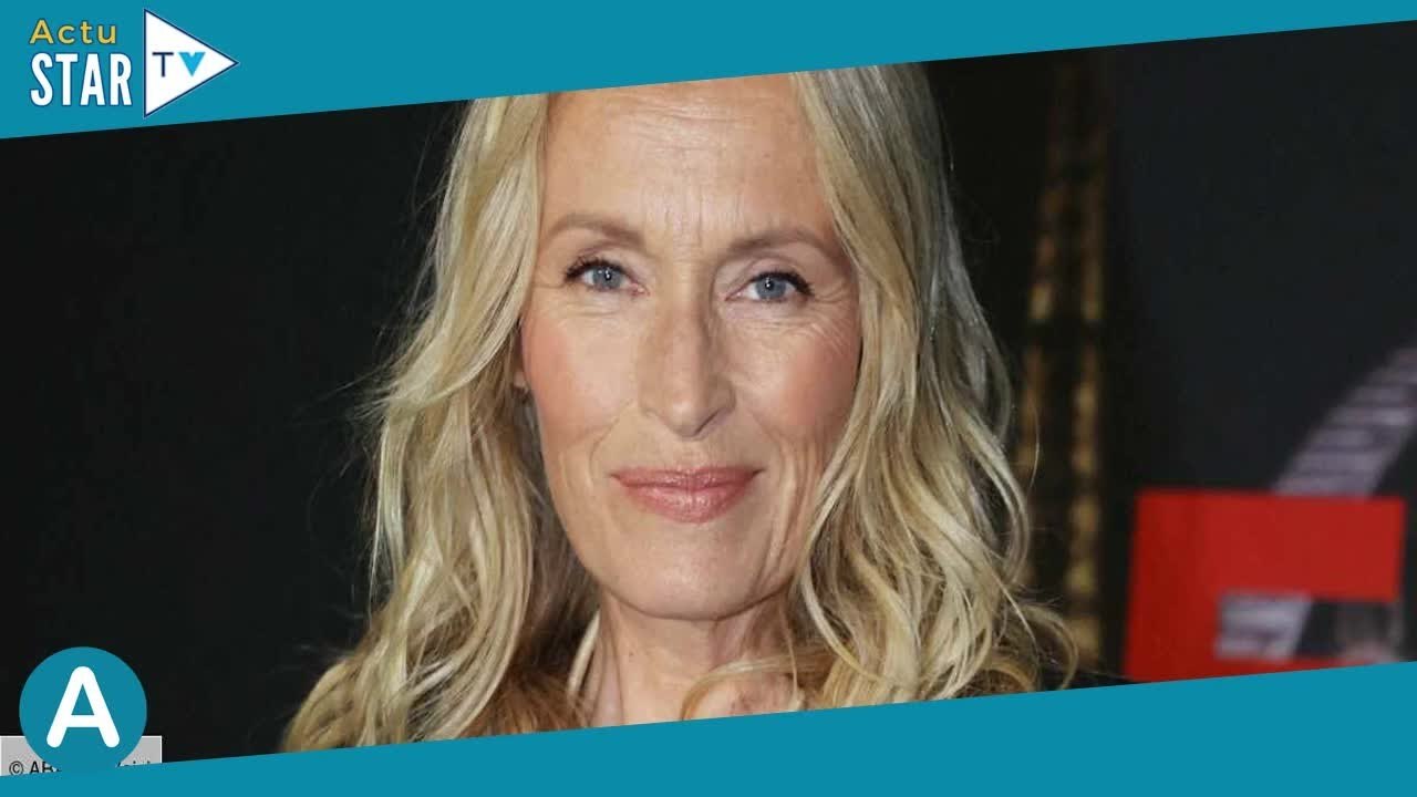 « La solitude, je sais ce que c'est » : Estelle Lefébure cash sur son enfance