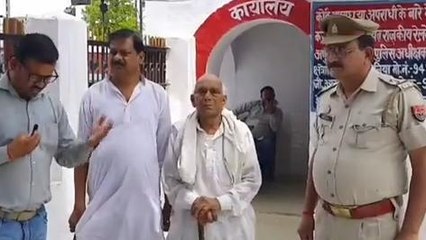 गाजीपुर मे पब्लिक्वाइब की पहल लाई रंग, पिता और पुत्र पुनः मिलकर हुए भाउक