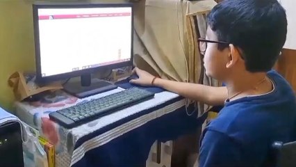 ইংরেজবাজার:মহাকাশের গ্রহাণু ও নক্ষত্রপুঞ্জের সন্ধান চালাচ্ছে খুদে পড়ুয়া,দেখুন ভিডিও