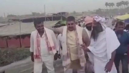 मुजफ्फरपुर: पशु मेला में पहुंचे बगही धाम के महंत सुखदेव जी महाराज, किया गया जोरदार स्वागत