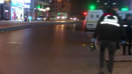 Esenyurt'ta İki Grup Birbirlerine Kurşun Yağdırdı