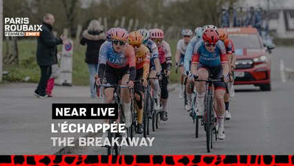 L'échappée / The breakaway - #ParisRoubaixFemmes avec Zwift 2023