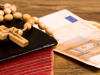 Steuereinnahmen sinken: "In Zukunft müssen die Kirchen sparen"