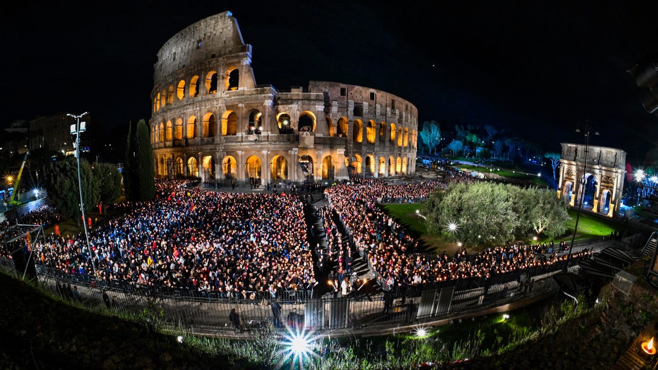 Viernes Santo inédito para los católicos: papa Francisco no participó en tradicional viacrucis en Roma