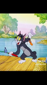 Tom and Jerry are fishing,jerry fight tom and three tom pups.