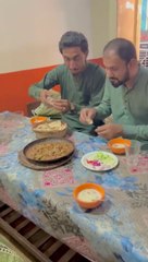 Friend se Free Khana Khane Ka Tarika | banana Pranks | funny videos | funny new videos | funny new videos 2023