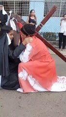 Joven sufre incidente durante pasacalle de Semana Santa