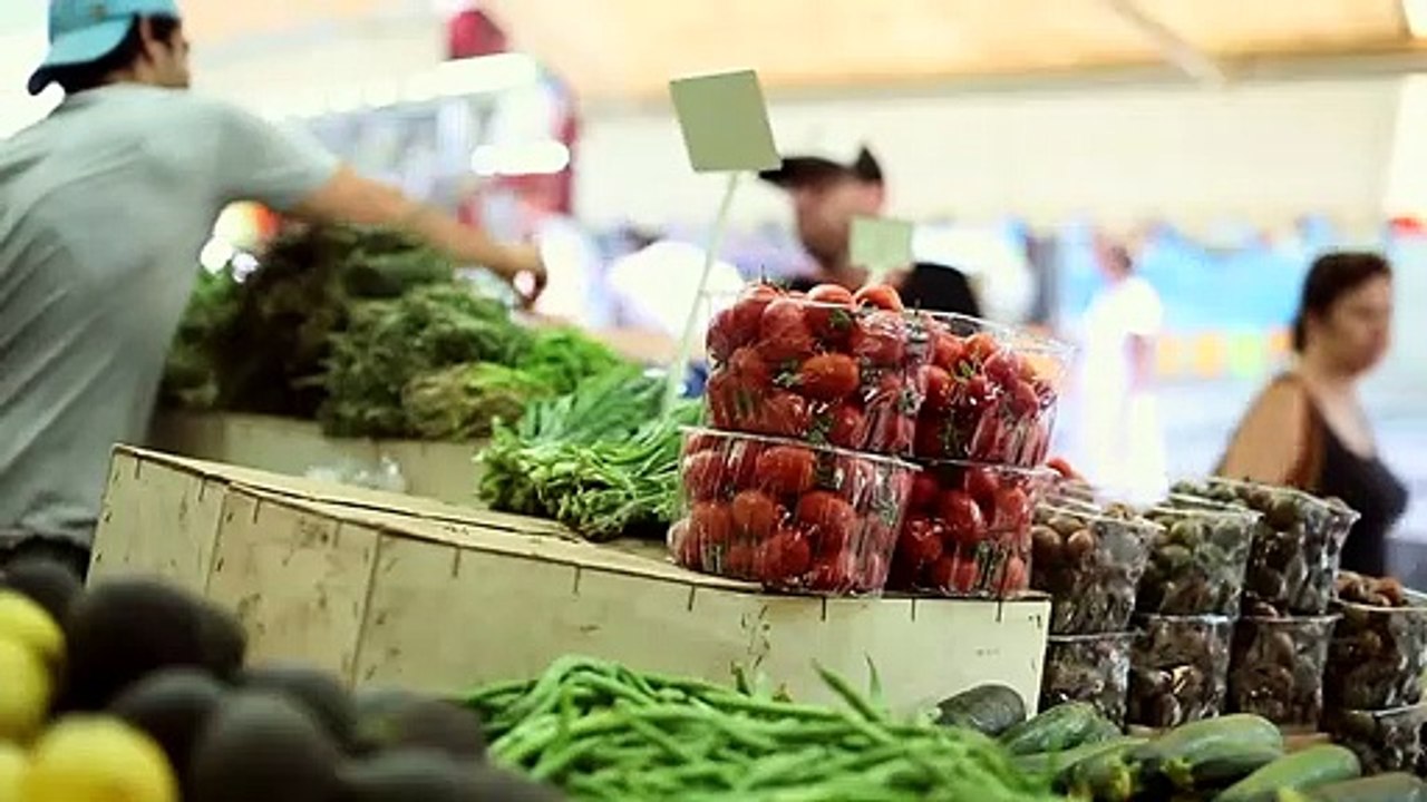 It is too important on everyone to buy and use at everywhere best halal food  which is healthy world