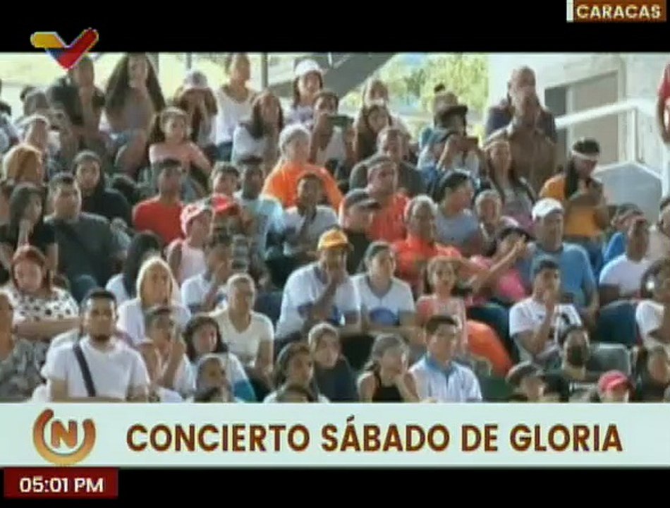 Comunidad cristiana evangélica asiste al Concierto "Sábado de Gloria" en el Parque Naciones Unidas