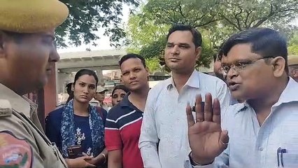 स्कूल शुरू करें बुक बैंक तो अभिभावकों को मिले राहत