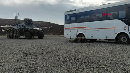ÖZEL HAREKAT POLİSİNİN EĞİTİM TATBİKATI NEFES KESTİ