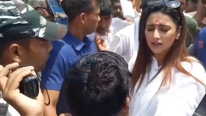 বাঁকুড়াঃ বড় খবর! তৃণমূলের বিক্ষোভের মুখে &#039;দিদির দূত&#039; সায়ন্তিকা