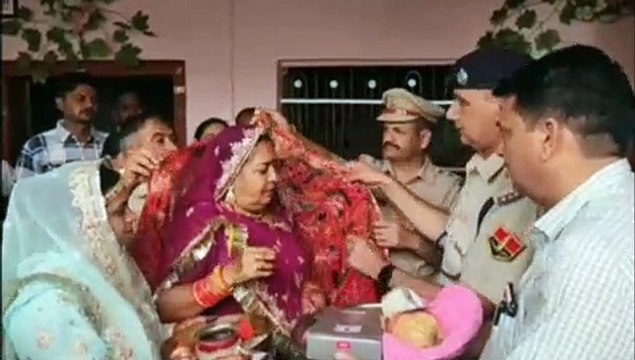 पुलिस अफसरों ने होमगार्ड जवान की बहन की शादी में भरा मायरा