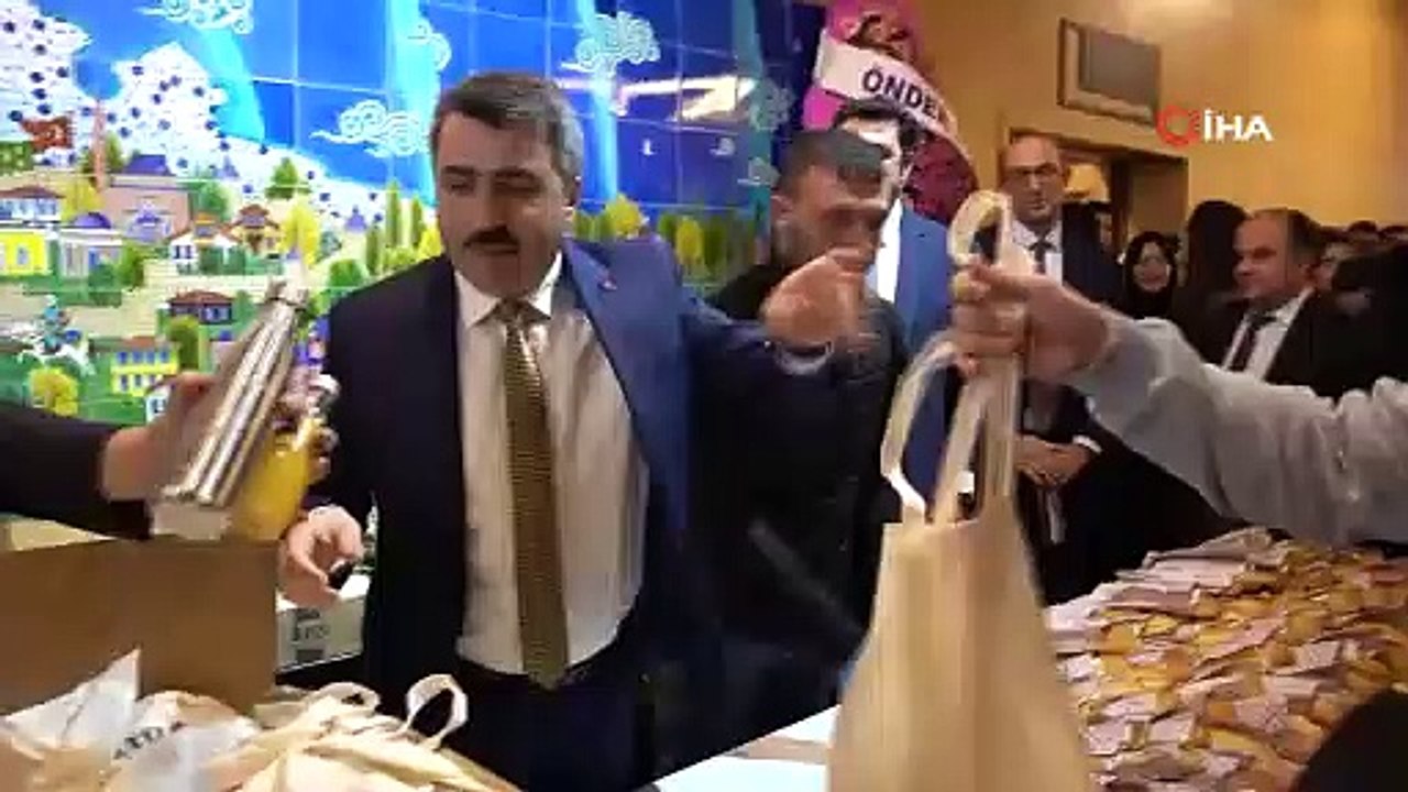 Bursa'da çevreci '7/24' uyumayan kütüphanede 'sıfır plastik' bilinci