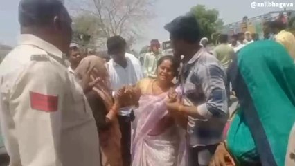 शिवपुरी: ट्रेक्टर के पहिये के नीचे आई महिला, हुई दर्दनाक मौत