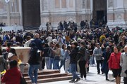 Bologna, turisti in centro per la Pasqua
