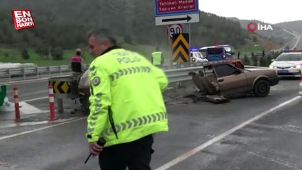 Kahramanmaraş’ta kaza yapan otomobil ikiye bölündü