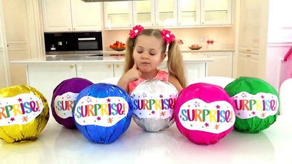 Kids Roma Show Diana and Roma Play with Colored Surprises