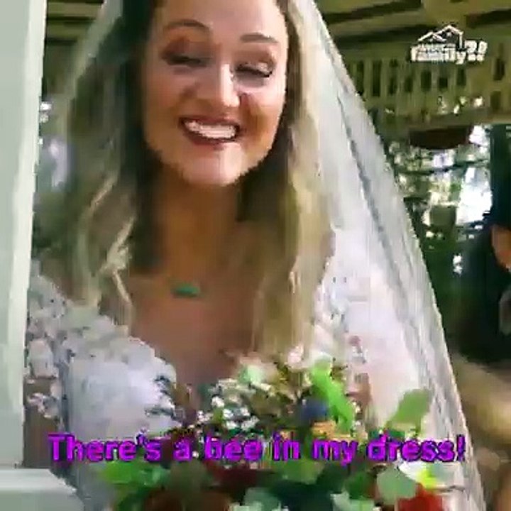 100 different insects and animals with hilarious faces, hilarious sounds and other cool stuff.