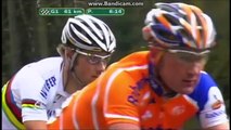 Scheldeprijs 2006 - Le champion du monde Tom Boonen conclut le travail de son équipe : Un moment de victoire emblématique dans le monde du cyclisme !