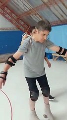 Juan: tiene 53 años, es ciego y está aprendiendo a patinar