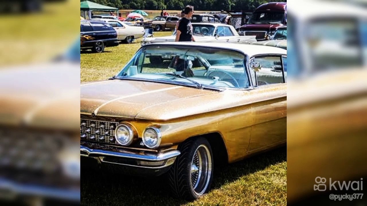Oldsmobile  Modified 1960 Dynamic 88. #Classic muscle cars show. سيارات كلاسيكي