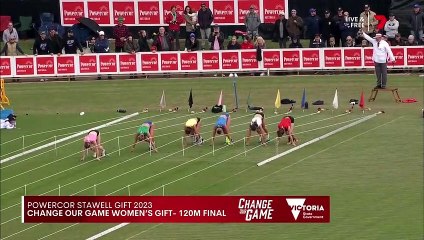 Bella Pasquali wins the Stawell Gift