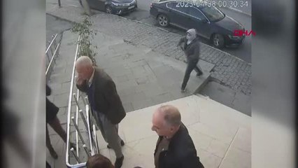 BAĞCILAR'DA 2 KİŞİNİN YARALANDIĞI SİLAHLI SALDIRI KAMERADA