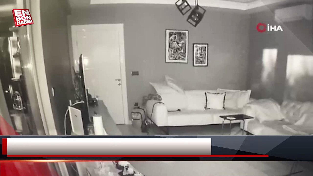 Bursa'da tırmanarak girdikleri evden 200 bin lira değerinde ziynet eşyası çaldılar