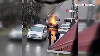 Beykoz’da seyir halindeki okul servisi cayır cayır yandı!