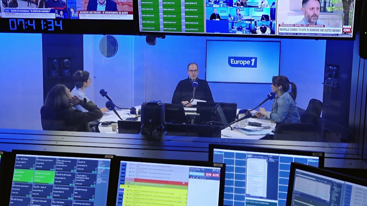 EUROPE 1 ET VOUS - Se faire livrer un livre coûtera bientôt 3 euros, sourire chez les libraires