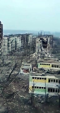 Ucrânia acusa Rússia de usar táticas de terra queimada em Bakhmut