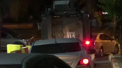 Esenyurt'ta bir konut projesini işgal eden silahlı çete üyeleri adliyeye sevk edildi