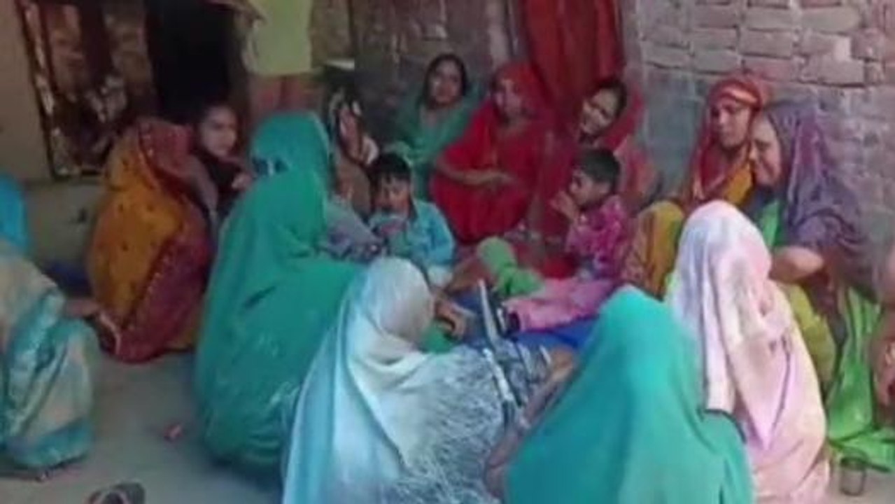 अमेठी: जमीनी विवाद में युवक ने टावर पर चढ़कर लगाई फांसी हुई मौत, जांच में जुटी पुलिस
