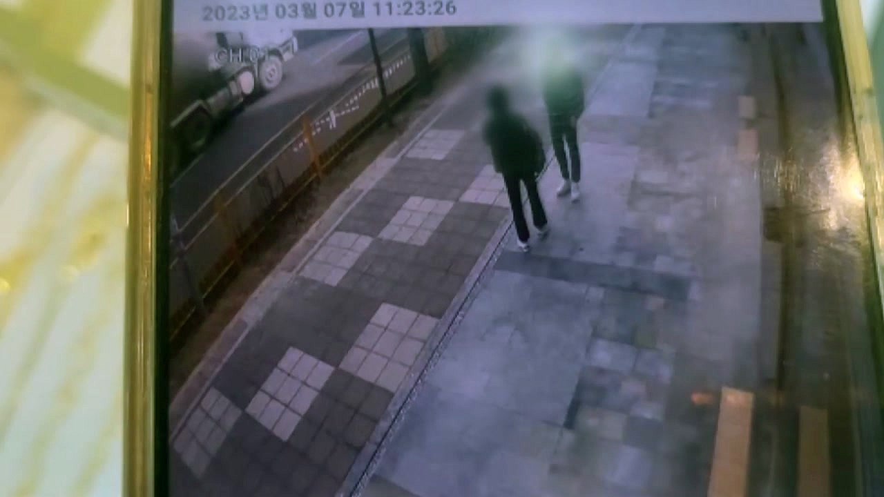 저금리대출 미끼로 금품 뜯은 보이스피싱 조직 검거 / YTN
