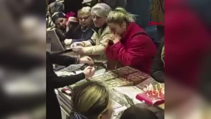 KUYUMCUDAKİ BİLEZİK HIRSIZLIĞI KAMERADA