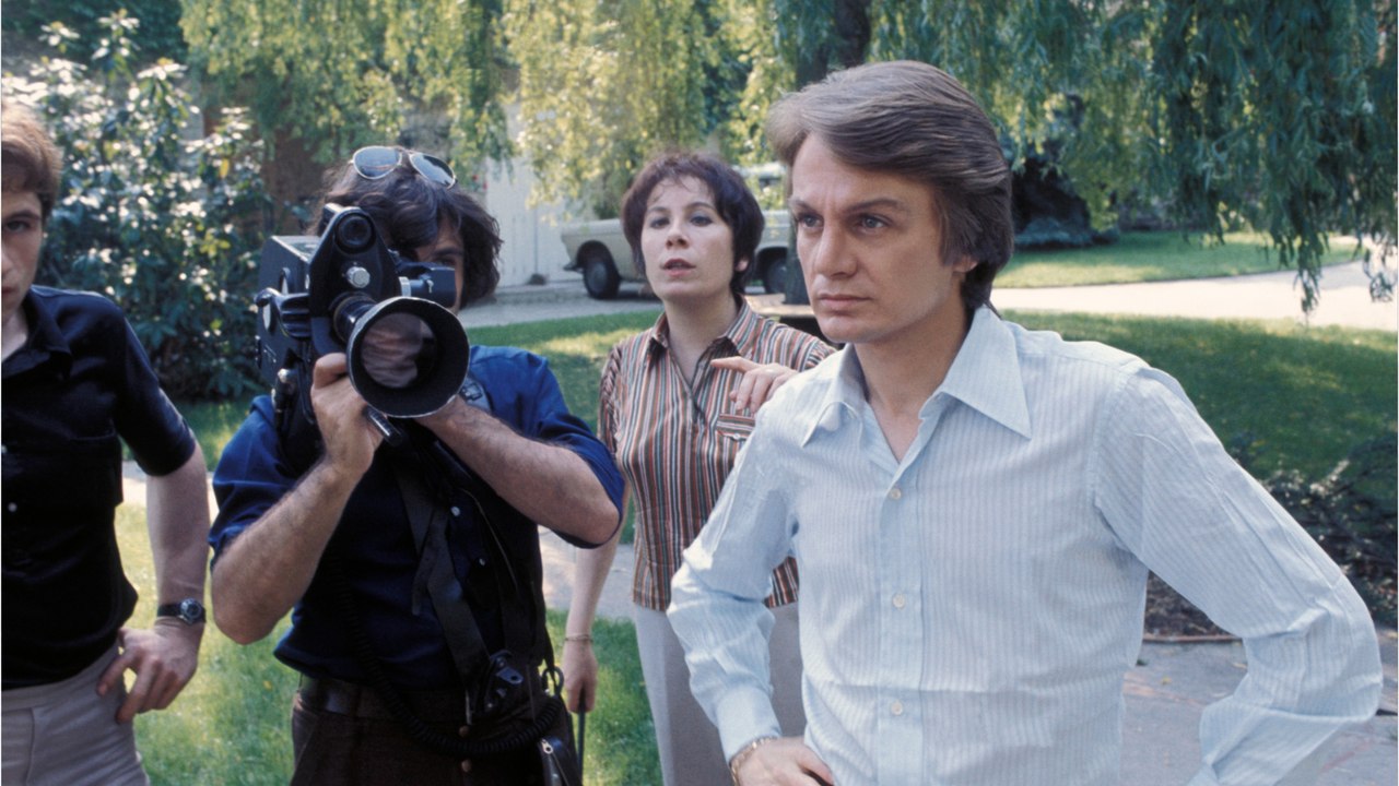 VOICI - Claude François « invivable " : la mère de ses enfants raconte ses folles exigences pendant leur relation