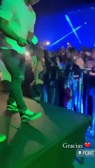 Perreo, tarima y fotos: la descontrolada noche de Julieta Poggio en un boliche