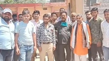 हाथरस: अवैध कब्जे की शिकायत लेकर एसडीएम कार्यालय पहुंचे ग्रामीण, देखें वीडियो