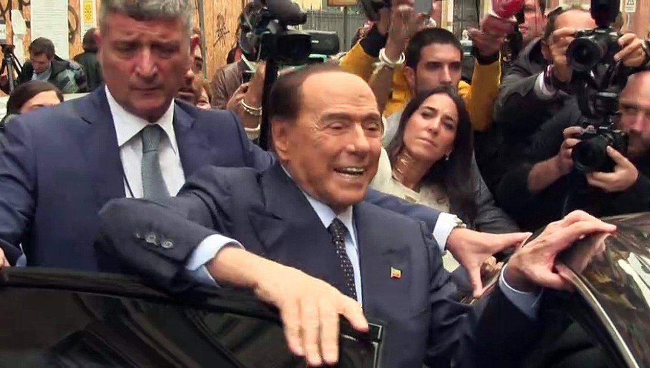 Saúde do ex-primeiro-ministro italiano Silvio Berlusconi melhora, afirmam os médicos