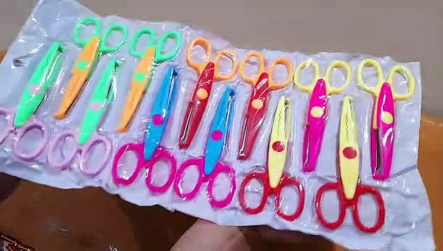 Unboxing and Review of Pieces Art and Craft Zig zag Paper Shaper Scissor