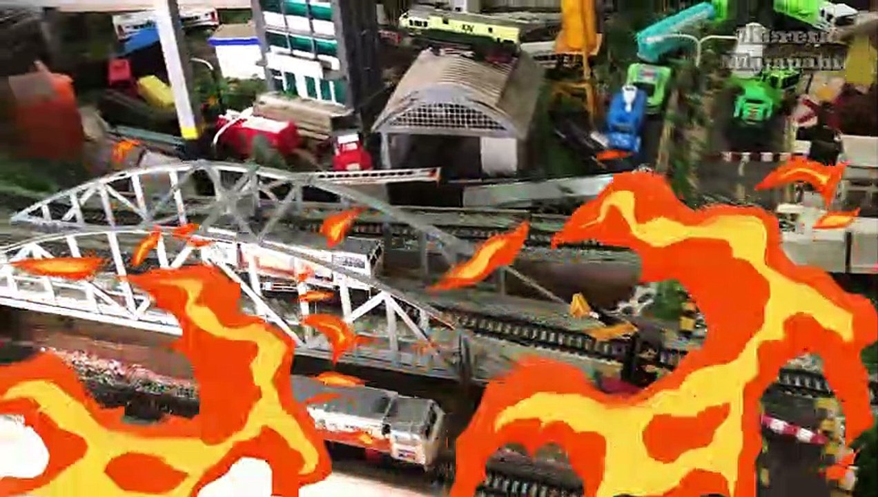 CC 206 Locomotive Train Station Drops in Balapan Same CC 204, Indonesian Miniature Train