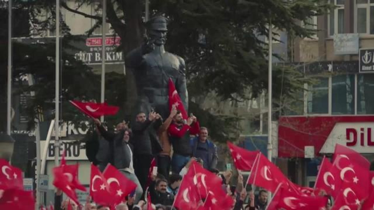 Ekrem İmamoğlu: "Biz; Eşimizle, Dostumuzla, Damadımızla Çalışmıyoruz. Biz, Bu Milletin Evlatlarıyla Çalışıyoruz"