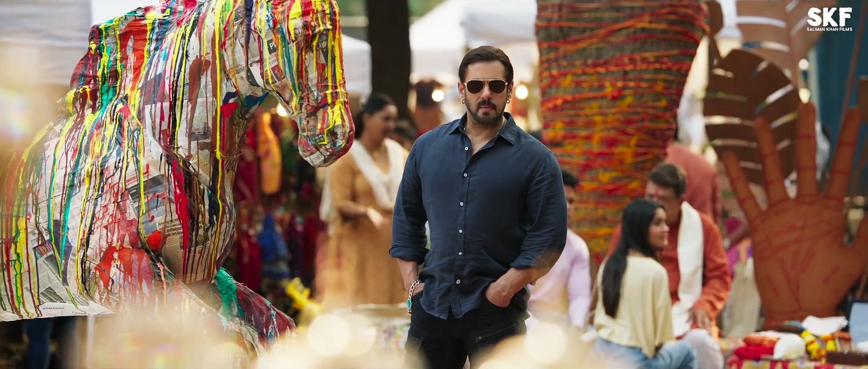 Kisi Ka Bhai Kisi Ki Jaan  Official Trailer Salman Khan_ Venkatesh D_ Pooja Hegde _ Farhad Samji(1080P_HD)_001