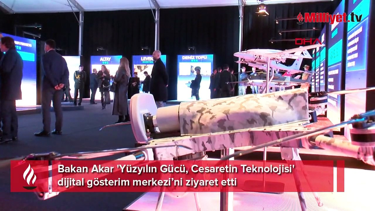 Bakan Akar 'Yüzyılın Gücü, Cesaretin Teknolojisi' dijital gösterim merkezi’ni ziyaret etti